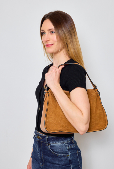 Wholesaler CINNAMON - Handbag with shoulder strap