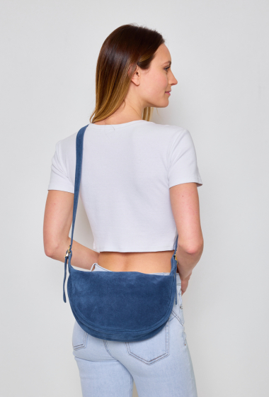 Wholesaler CINNAMON - Half moon shoulder bag