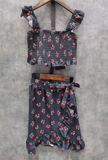 Mayorista Squared & Cubed - Printed set of crop top with a skirt "CHERRIES"