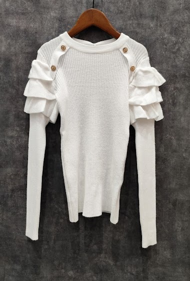 Thin ruffle pullover with golden buttons
