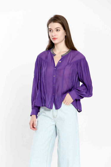 Wholesaler SEE U SOON - Flowing blouse with chain on the collar