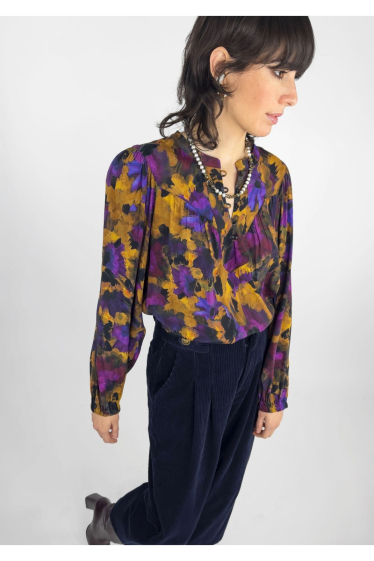 Wholesaler SEE U SOON - Animal print blouse in viscose crepe fabric