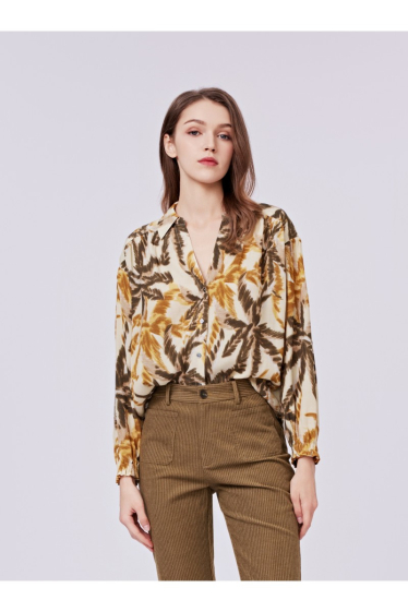 Wholesaler SEE U SOON - Beige blouse with palm tree pattern