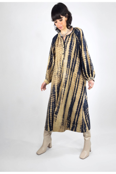 Grossiste SEE U SOON - Robe long ample col tunisien imprimée serpent en tissu jacquard