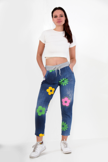 Grossiste SK MODE - Pantalon imprimé de fleurs sur poly cules avec élastique grise SKRBSS-PYJ