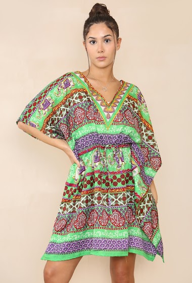 Wholesaler SK MODE - Short floral-patterned dress for women with a V-neck There is a drawstring in the middle.