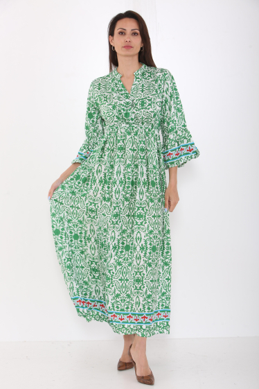 Wholesaler SK MODE - Long dress with collar, floral, long buttoned sleeves, embroidery.SK6031