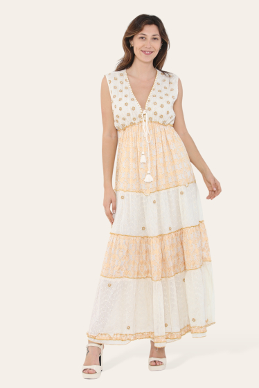 Wholesaler SK MODE - Long V-neck dress with hexagon pattern drawstring with lace- SK5033.