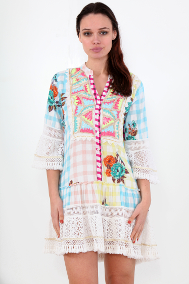 Wholesaler SK MODE - Women's dress decorated with an artisanally embroidered pattern (ref-SY-38).