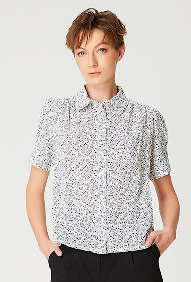 Wholesaler Smart and Joy - Short-sleeved straight shirt with floral print