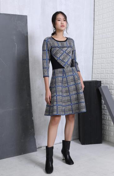 Wholesaler Smart and Joy - Fit-And-Flare Tartan Knit Dress