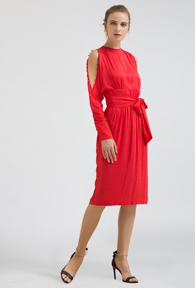 Wholesaler Smart and Joy - Fitted dress with long sleeves off the shoulders