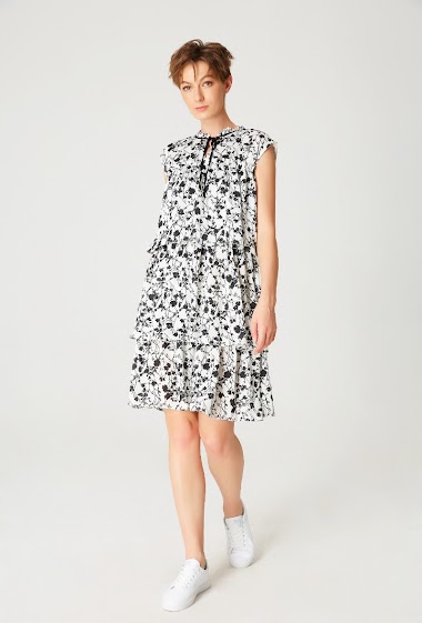 Wholesaler Smart and Joy - Flower silhouette print tiered ruffle dress
