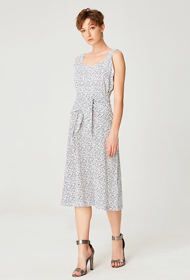 Wholesaler Smart and Joy - Floral Print Tie Front Waist Midi Dress