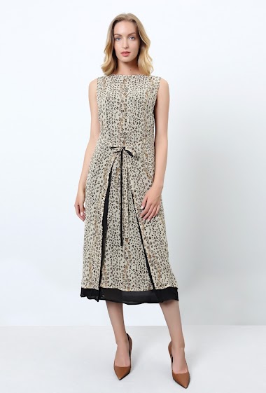 Großhändler Smart and Joy - Kleid aus Seidenchiffon mit Wickeleffekt und Leopardenmuster