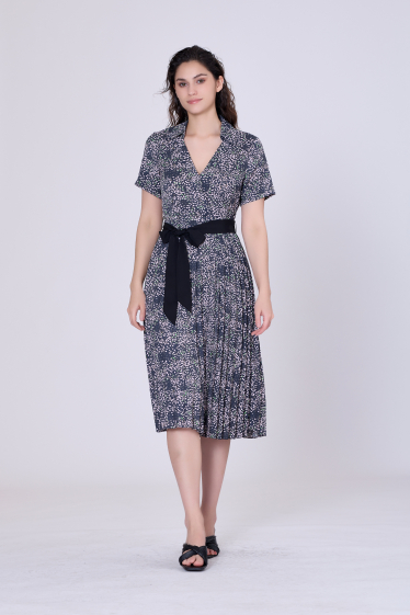 Wholesaler Smart and Joy - Gray wrap dress with geometric patterns