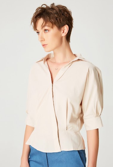 Wholesaler Smart and Joy - Poplin top with crossover collar and back gathers