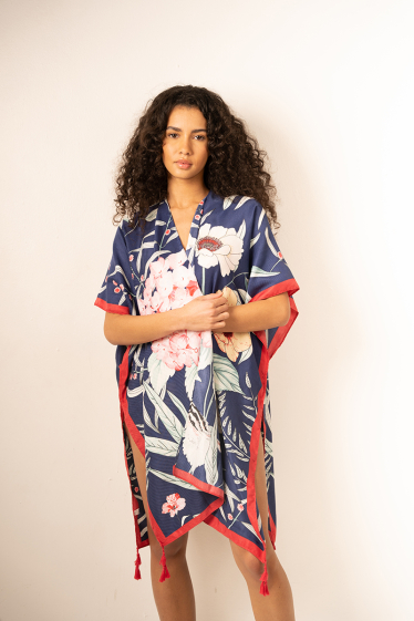 Wholesaler Snow Rose - Open beach poncho with Flowers and Leaves design