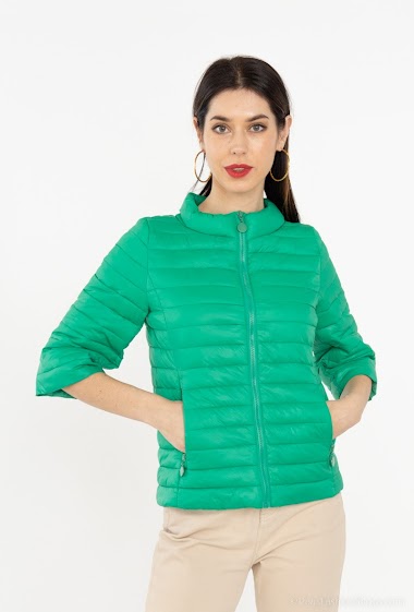 Light jacket with 3/4 sleeves