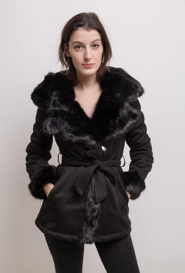 Suede coat with fur inner