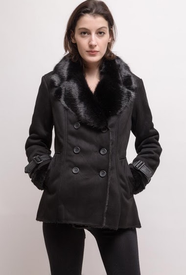 Fur coat with fur inner