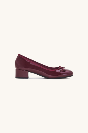 Wholesaler Stephan Paris - Patent ballerinas with bow and 3 cm heel