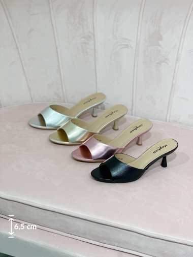 Wholesaler Stephan Paris - Metallic mules with small heels