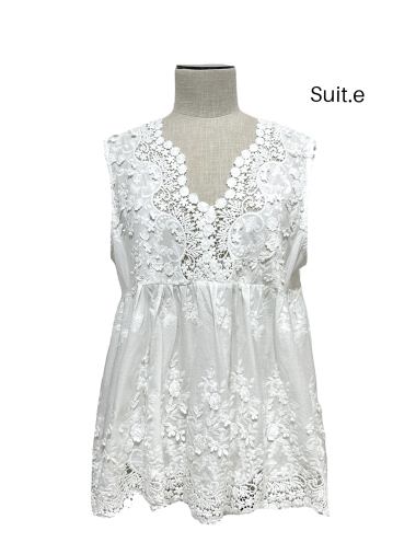 Grossiste Suit.e - Top Broderie Anglaise