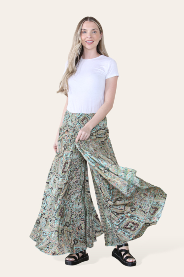 Großhändler Sumel - Damen-Hosenrock mit großer floraler Rosette – Sommerkollektion 2024 N813G