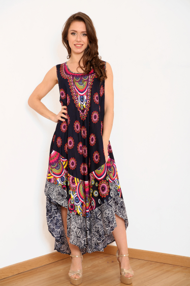 Großhändler Sumel - Das mehrfarbige untere Kleid trägt das Pariser Emblem für Kleidung und Freizeitkleidung 8001