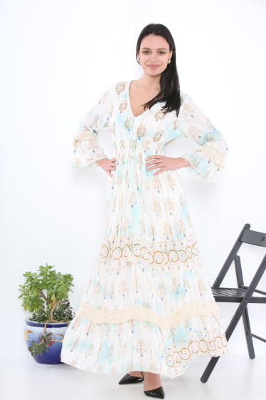 Wholesaler Sumel - Long v-neck dress with laurel crown embroidery and long sleeve stamp 2706
