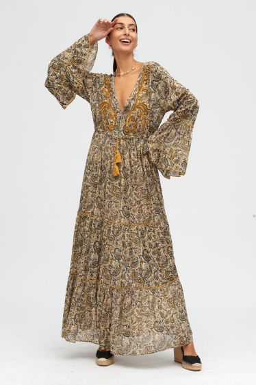 Großhändler Sumel - Langes Kleid mit V-Ausschnitt und ausgestellten Ärmeln, handgesticktes ethnisches Kleid AN534