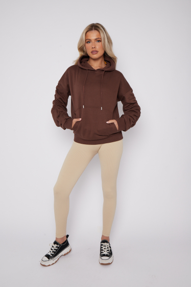 Wholesaler Sumel - Women's hooded sweatshirt with stylish sleeves, perfect for protection from winter. Ref 1736