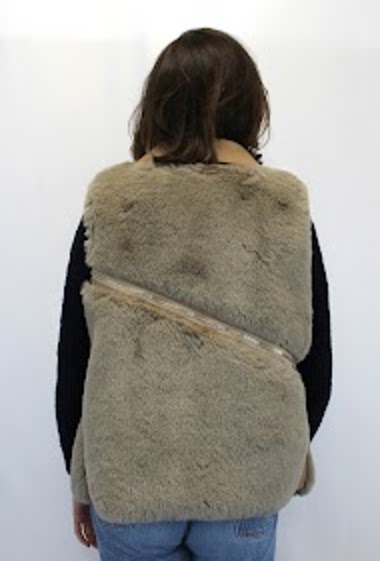 Veste simili cuir fausse fourrures fermeture éclair sans manches - Cinelle  Paris, mode femme tendance
