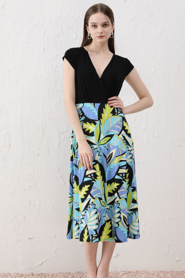 Wholesaler Sweet Miss - Foliage print wrap dress