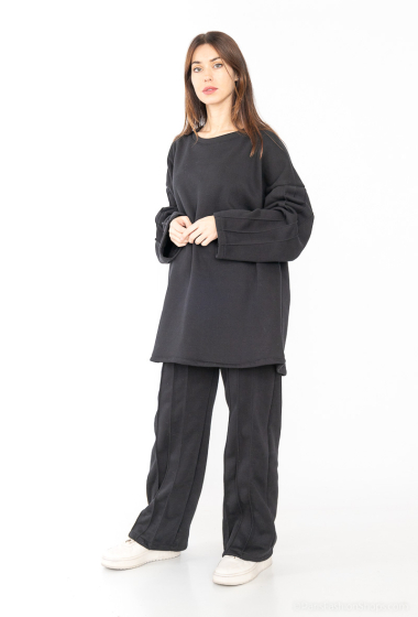 Wholesaler Tendance - LARGE FANCY SWEATSHIRT SET WITH SLEEVE SEAM AND TROUSERS