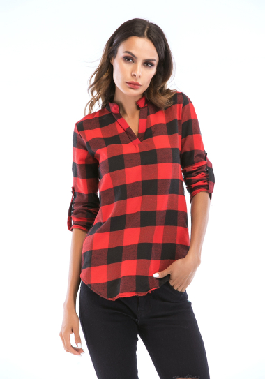 Wholesaler TINA - Black and red checked blouse
