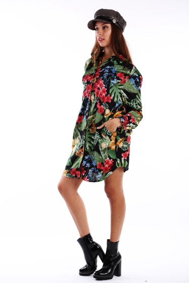 Wholesaler TINA - Short black floral dress, buttoned, long sleeves