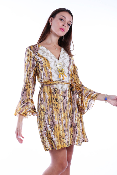 Großhändler TINA - Gelbes und taupefarbenes Kleid mit V-Ausschnitt und abstrakten Quasten