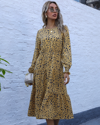 Großhändler TINA - Gelbes, langärmliges Kleid mit Leopardenmuster