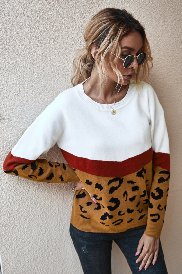 Wholesaler TINA - White and brown bohemian chic sweatshirt