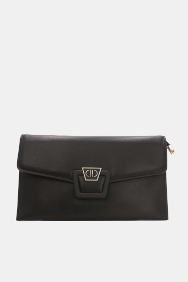 Wholesaler Tom & Eva - Crossbody Pouch with Magnetic Metal Clasp