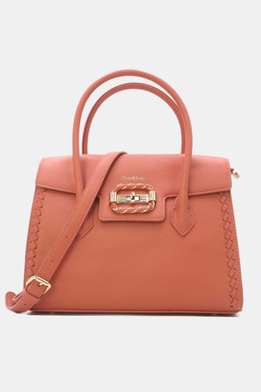 Wholesaler Tom & Eva - Chic Flap Handbag