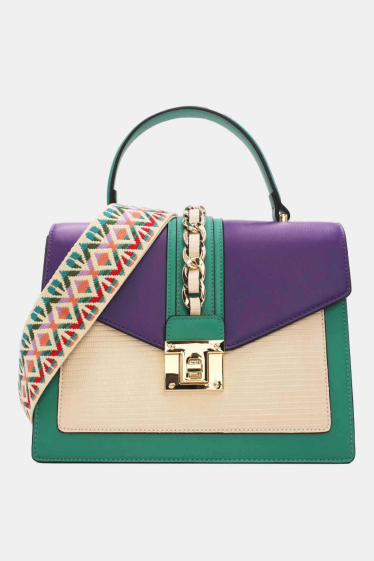 Customiser son sac à main : 4 accessoires stylés à piquer aux fashionistas  - Terrafemina