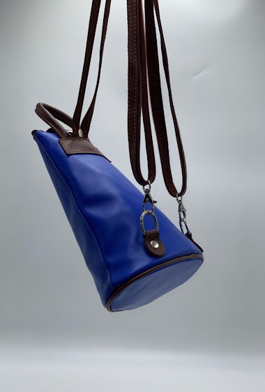 Mayorista Trendy Bag - Pequeña mochila de cuero con tirantes de cremallera y ajustable , acabado marrón o camello