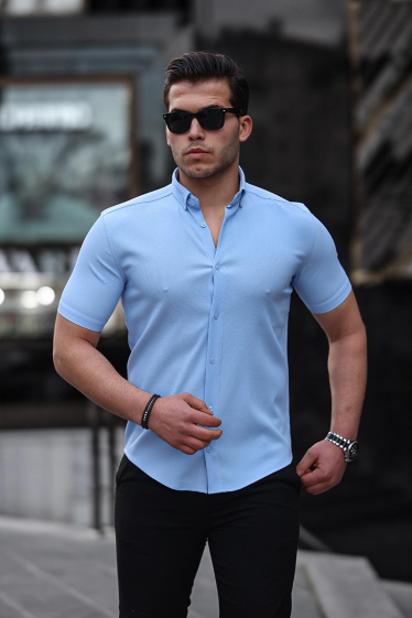 Wholesaler TRICKO - Men's short-sleeved embossed shirt