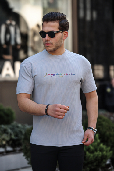 Großhändler TRICKO - Kurzarm-T-Shirt für Herren mit geprägtem Streifen