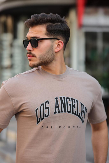 Großhändler TRICKO - Kurzärmliges Herren-T-Shirt mit Rundhalsausschnitt und Los Angeles-Aufdruck
