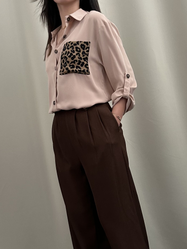 Mayorista Unika Paris - Camisa casual con bolsillo de leopardo