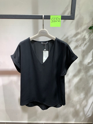 Großhändler Unika Paris - T-Shirt mit V-Ausschnitt